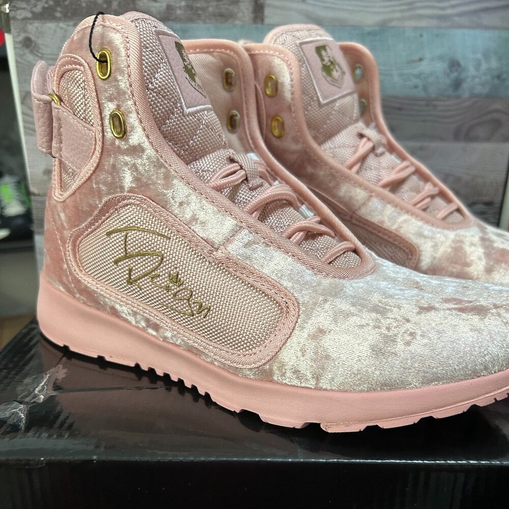Vlado Footwear Atlas lll Pink Women Size 8 Comes With Extra Laces IG-1511VW-12TR